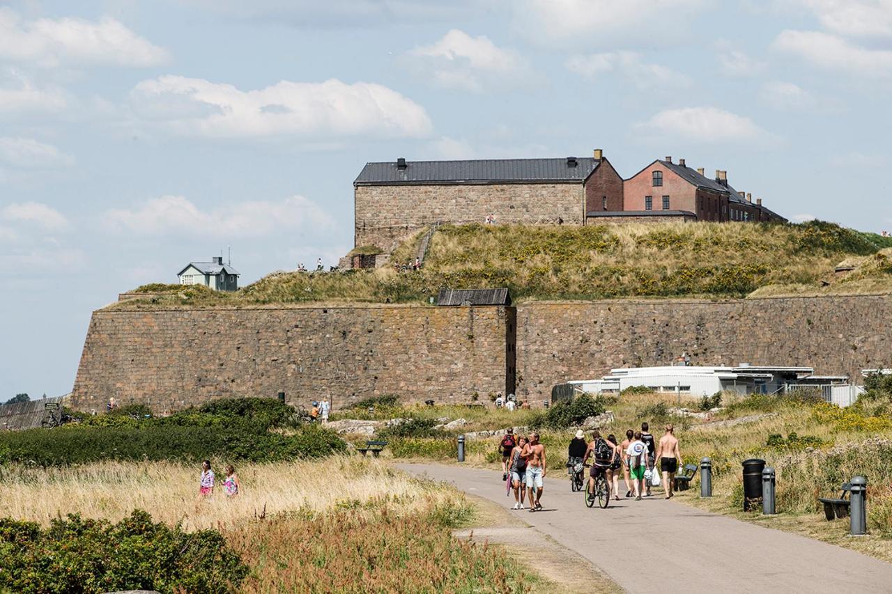 Hotell Gaestis Varberg Exterior photo